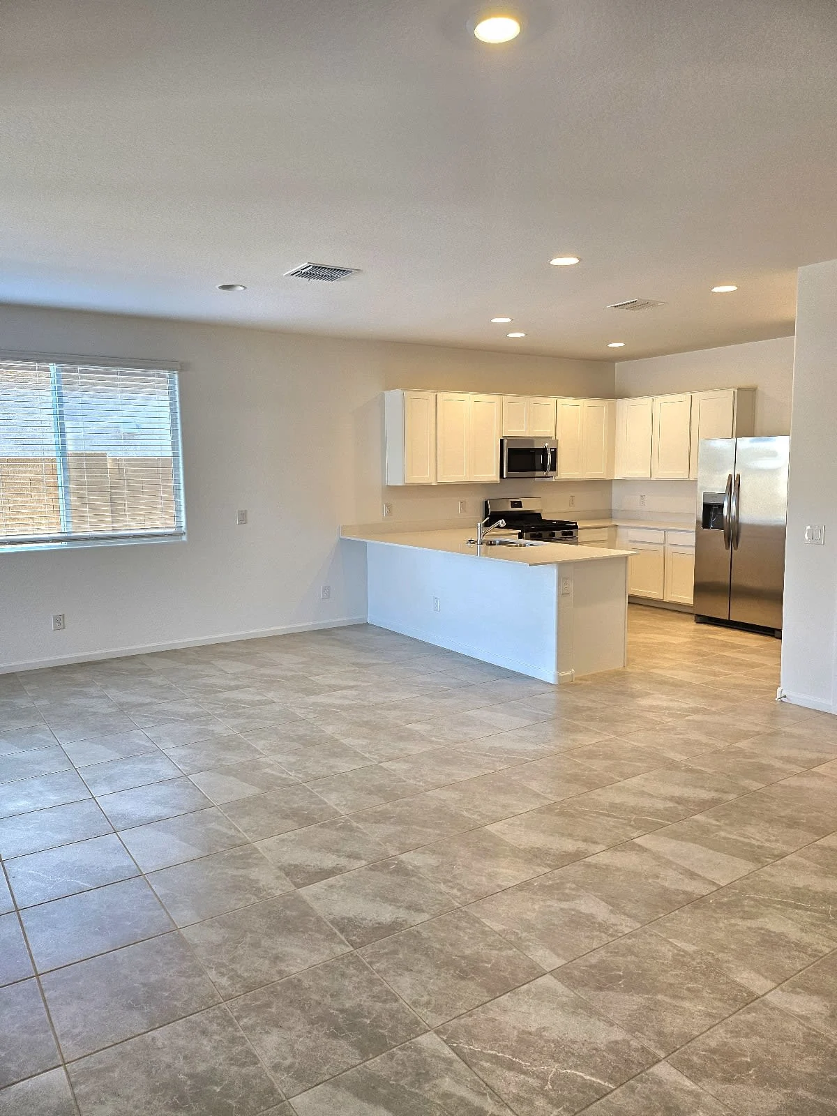 3192 E Baler Dr photo 4