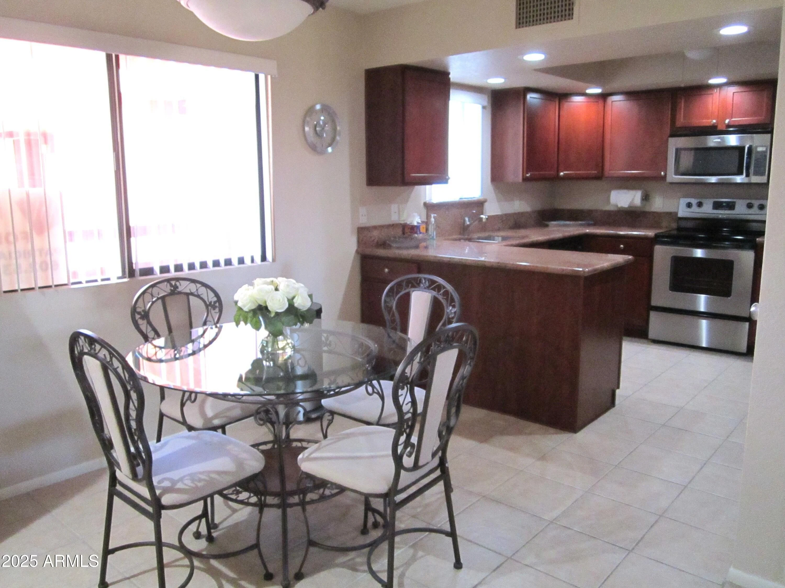 12212 N Paradise Village Pkwy W Phoenix, AZ 85032 photo 3