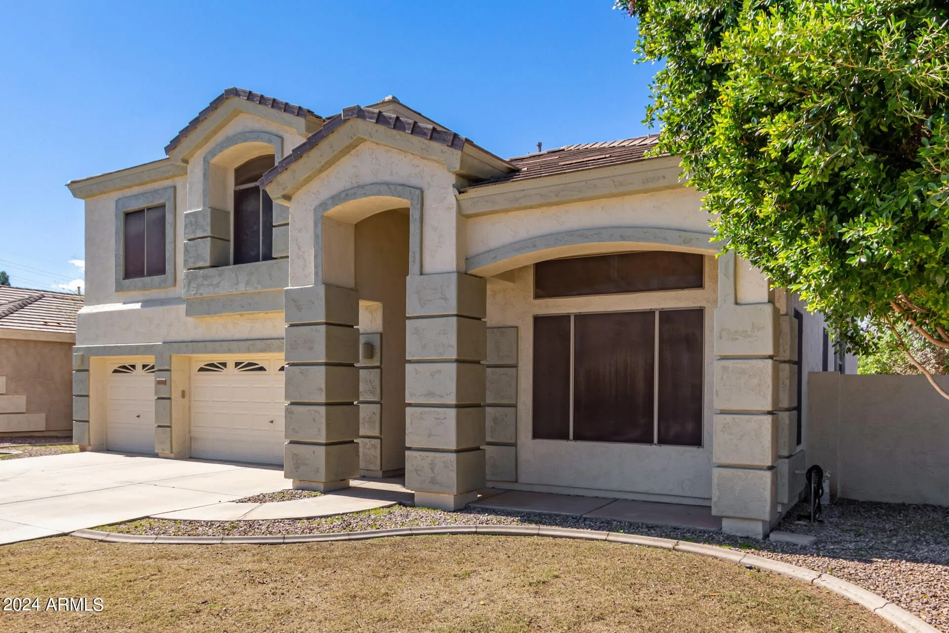 504 N Swallow Ln Gilbert, AZ 85234 photo 2
