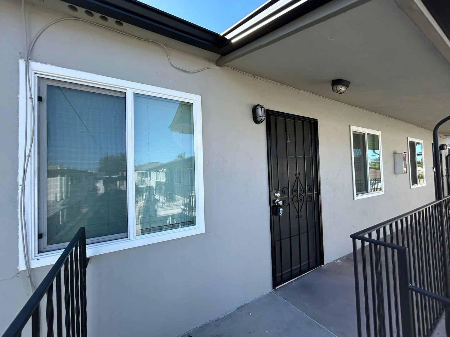 1 Bed, 1 Bath in Central SD! Water/Trash Included