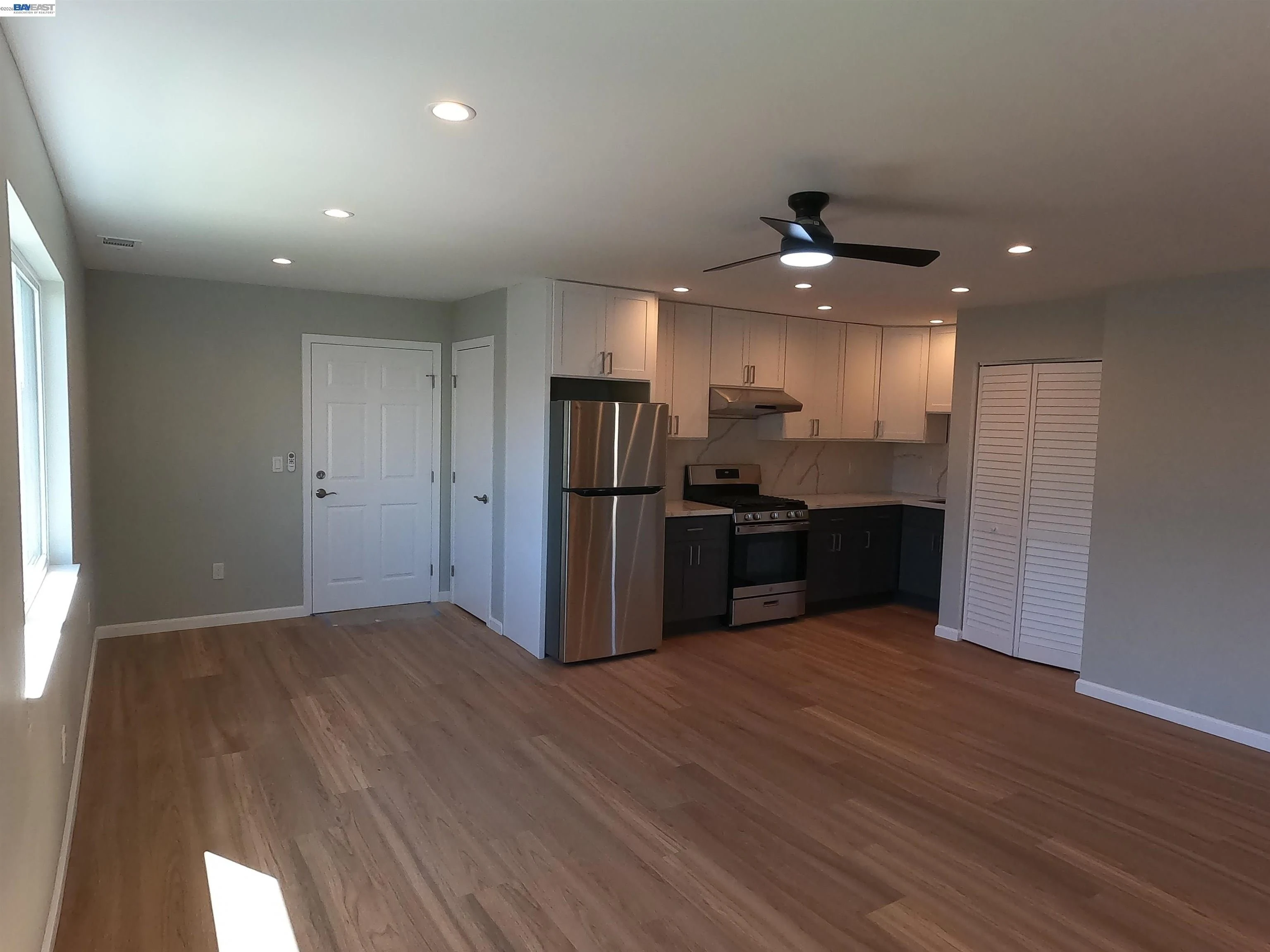 722 Foothill Blvd photo 3