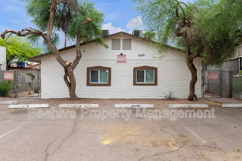 1429 E Fillmore St Phoenix, AZ 85006 photo 2