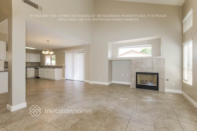 16845 W Windermere Way Surprise, AZ 85374 photo 3