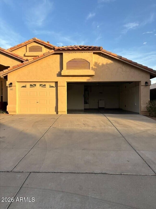 9621 W Potter Dr Peoria, AZ 85382 photo 3