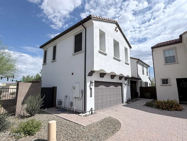 31766 N 24th Dr Phoenix, AZ 85085 photo 2