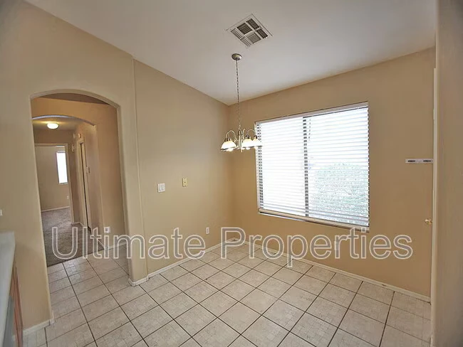 8303 W Monterey Way Phoenix, AZ 85037 photo 3