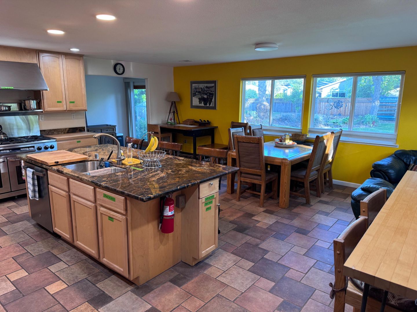 1580 Whitman Road photo 4