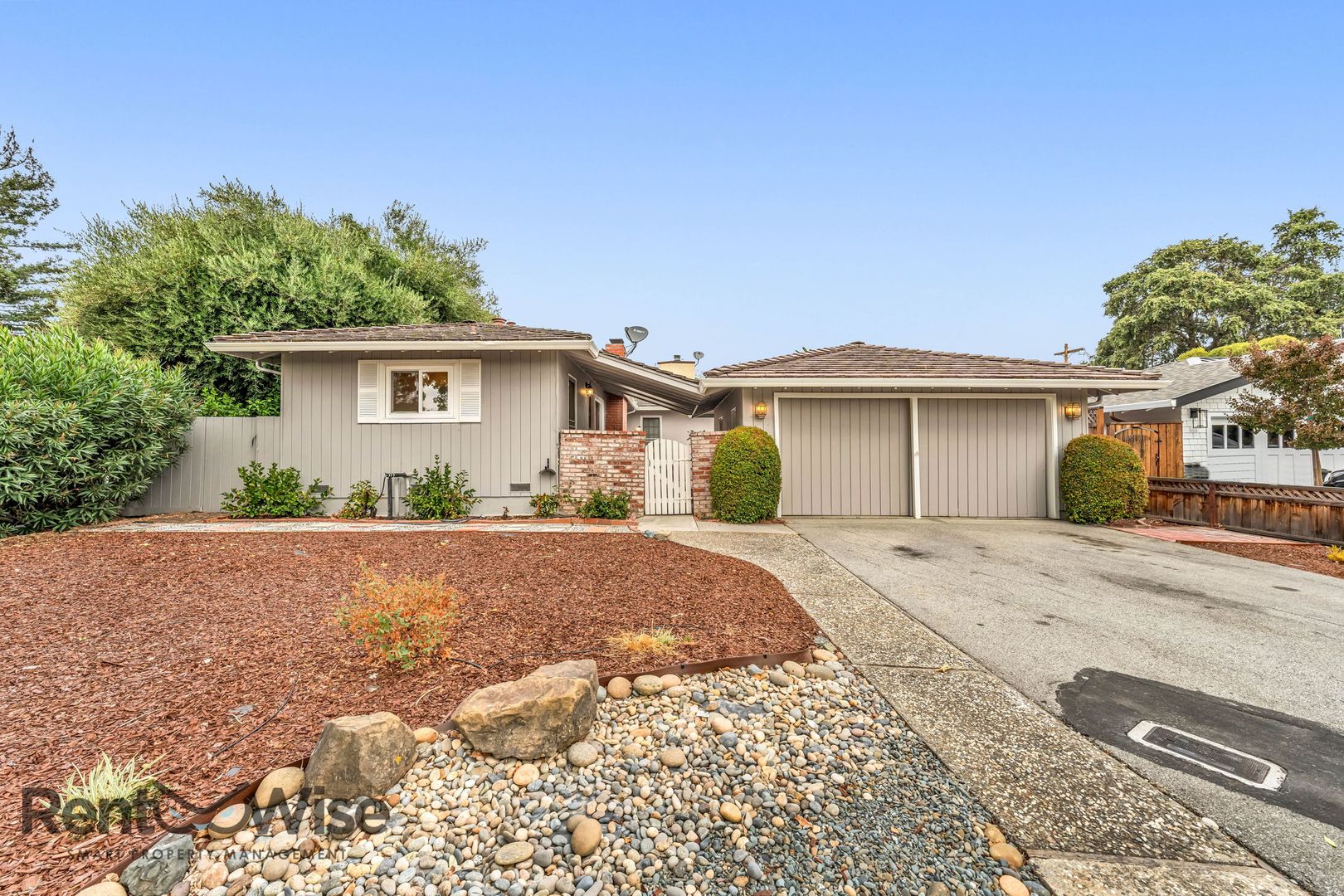 2080 Helena Way Redwood City, CA 94061 photo 2
