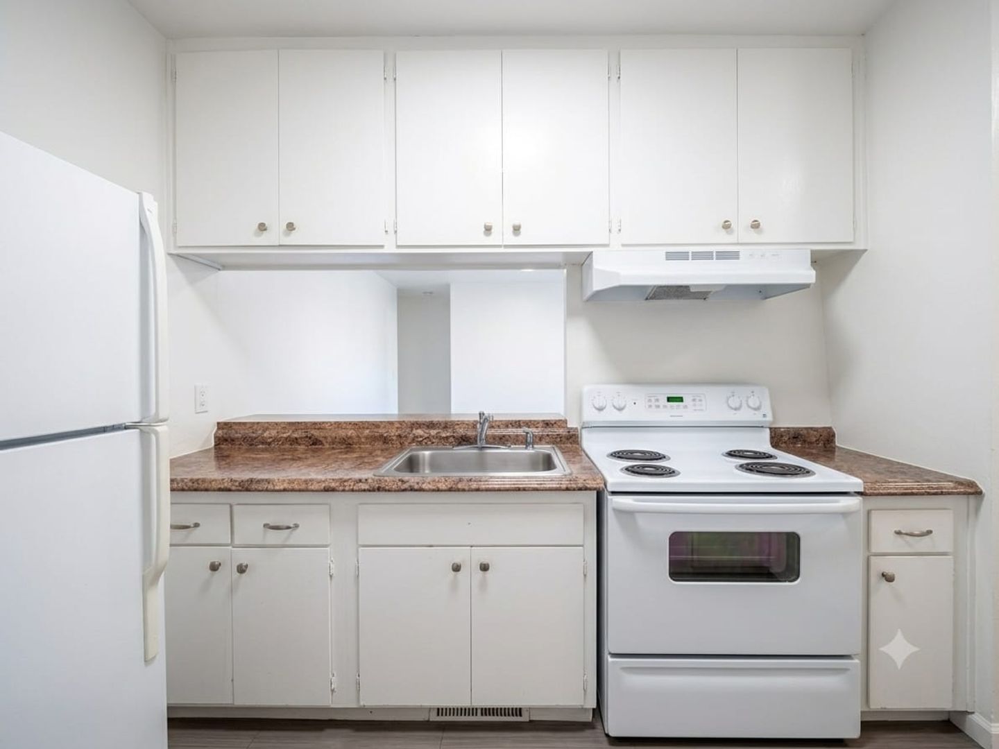 Blake Apartments photo 4