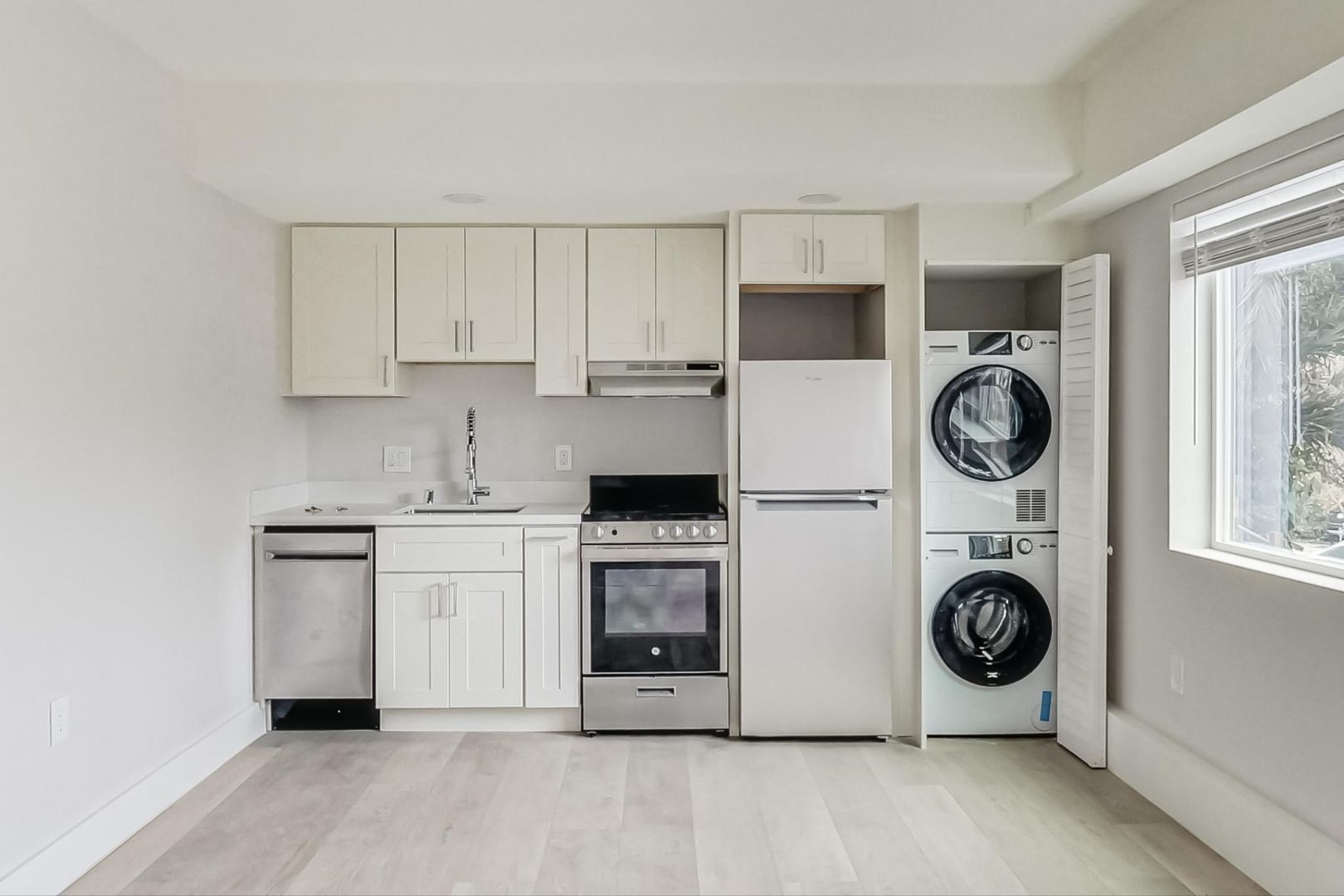 Apartments on Walker Ave · Oakland photo 4