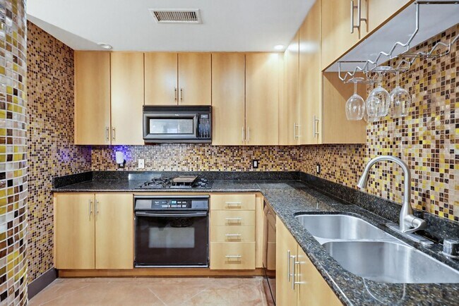 1225 Island Ave San Diego, CA 92101 photo 5