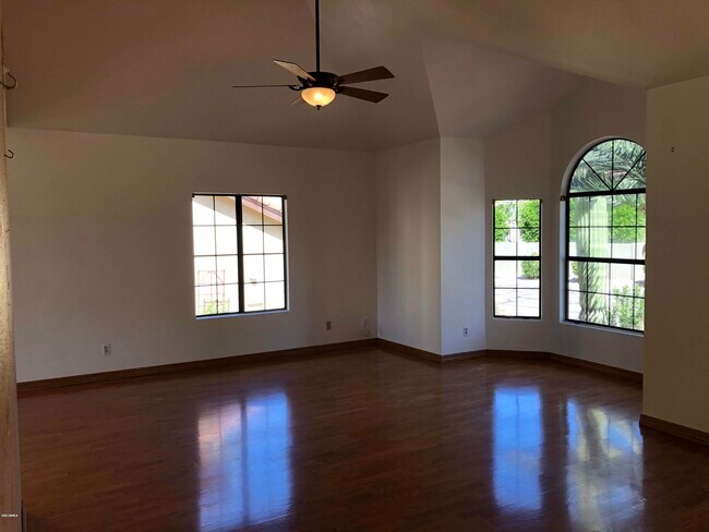 16226 S 37th Way Phoenix, AZ 85048 photo 5