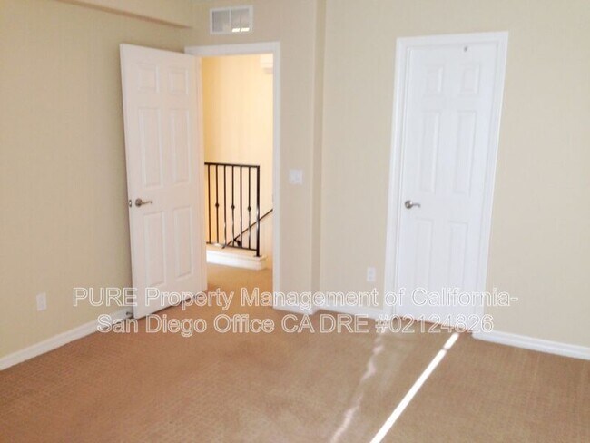 5252 Balboa Arms Dr San Diego, CA 92117 photo 3