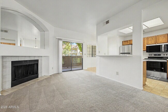 930 N Mesa Dr Mesa, AZ 85201 photo 5