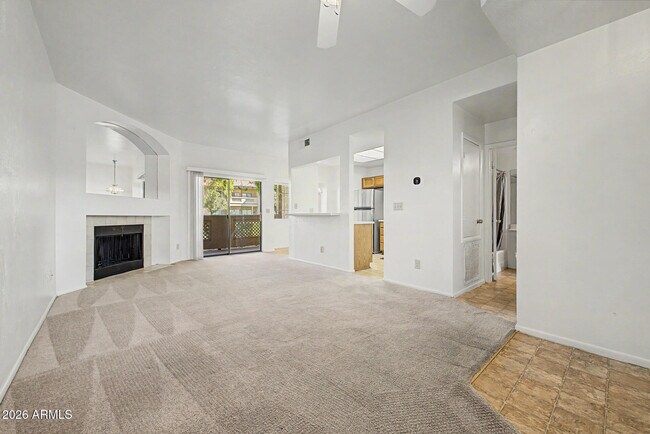 930 N Mesa Dr Mesa, AZ 85201 photo 4