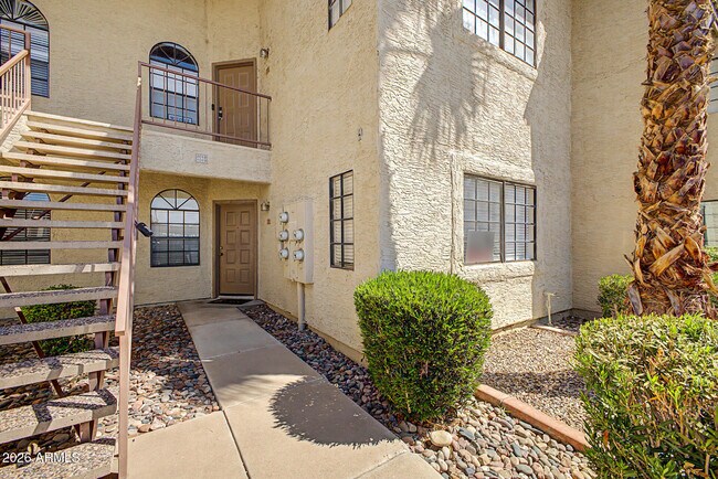 930 N Mesa Dr Mesa, AZ 85201 photo 2