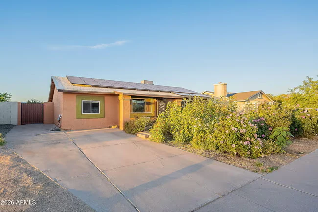 1022 W Apollo Ave Tempe, AZ 85283 photo 2