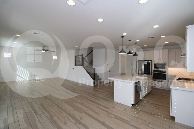 4032 S Sequoia Dr Gilbert, AZ 85297 photo 5