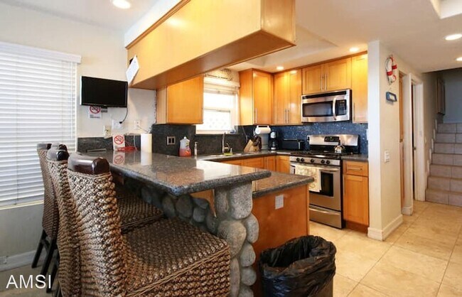 3237 Ocean Front Walk San Diego, CA 92109 photo 5