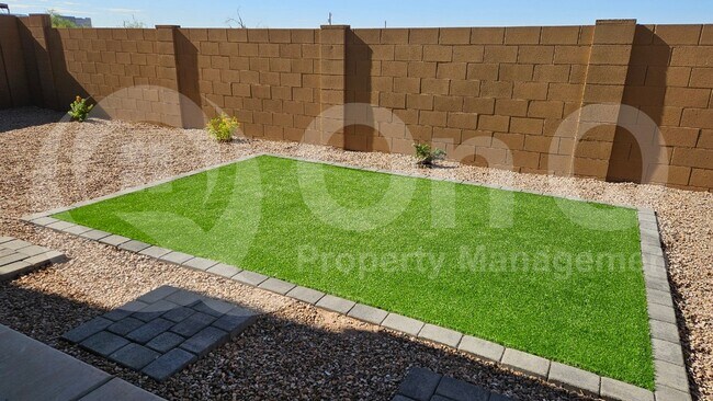 8239 E Petunia Ave Mesa, AZ 85212 photo 4