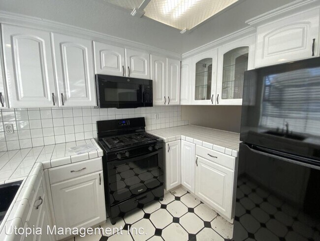 4024 Crystal Dawn Ln San Diego, CA 92122 photo 3