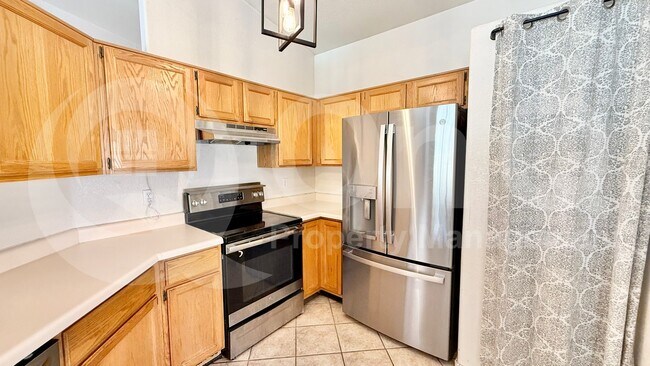 641 S Golden Key St Gilbert, AZ 85233 photo 5