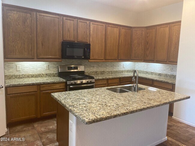 16192 W Cocopah St Goodyear, AZ 85338 photo 5
