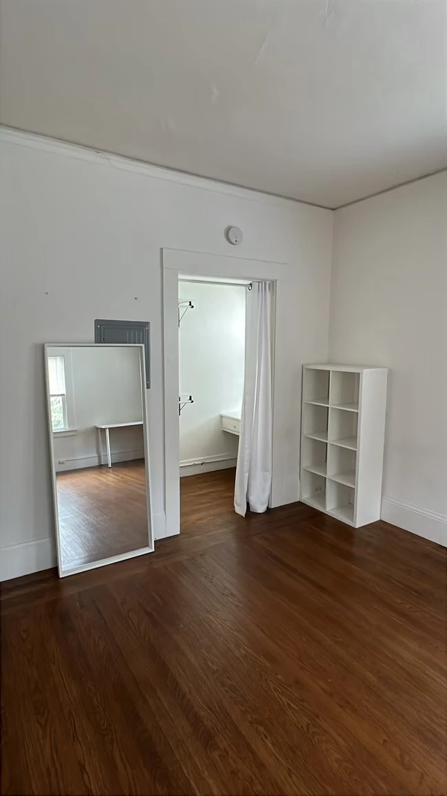 1694 Oxford St Berkeley, CA 94709 photo 2