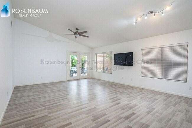 5034 E Holmes Ave Mesa, AZ 85206 photo 3