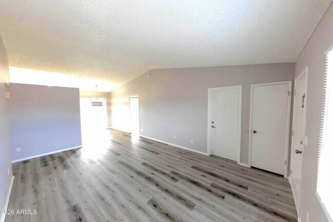 10713 West Campbell Ave Phoenix, AZ 85037 photo 5