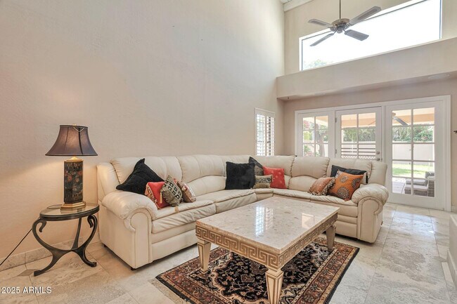 7809 E Montebello Ave Scottsdale, AZ 85250 photo 5