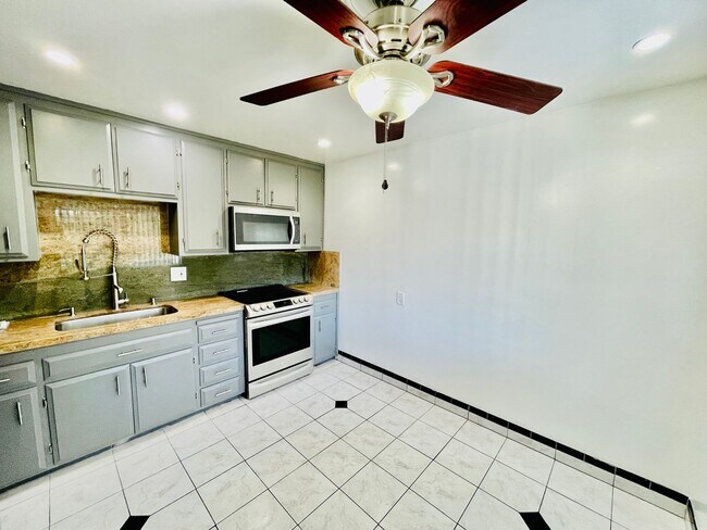 640 Pinewood Dr San Jose, CA 95129 photo 3