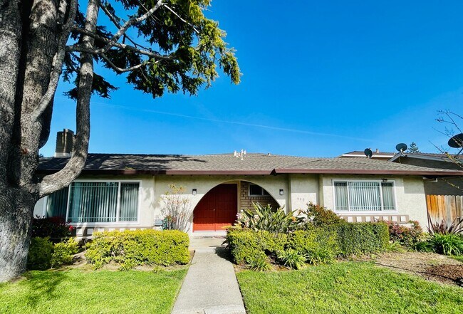 640 Pinewood Dr San Jose, CA 95129