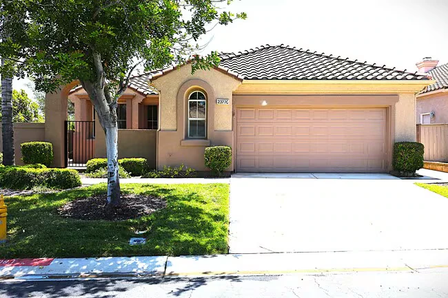 23776 Corte Carrio Murrieta, CA 92562 photo 2