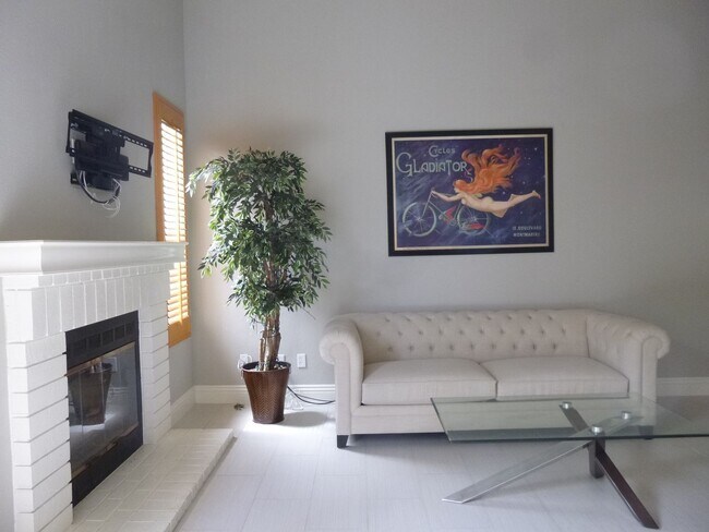 13252 Tiverton Rd San Diego, CA 92130 photo 5