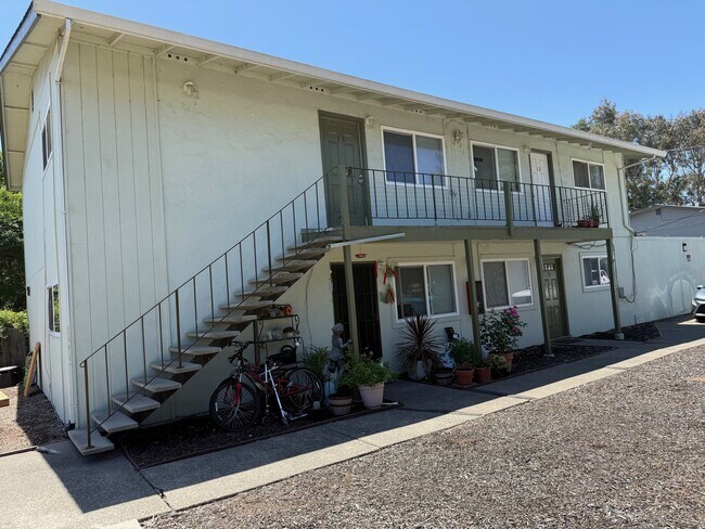 6123 Montecito #13-16 photo 2
