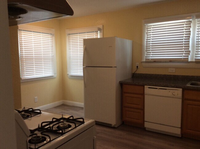 2222 Mission St Santa Cruz, CA 95060 photo 2
