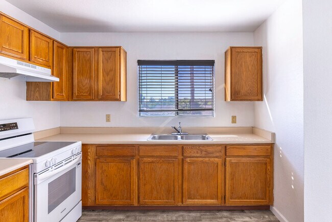 450 Palm Dr Wickenburg, AZ 85390 photo 4