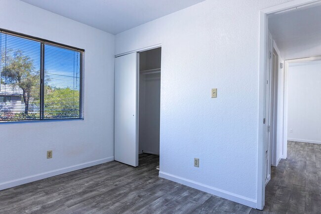 450 Palm Dr Wickenburg, AZ 85390 photo 3