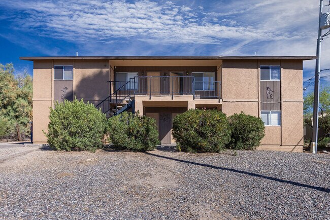 450 Palm Dr Wickenburg, AZ 85390