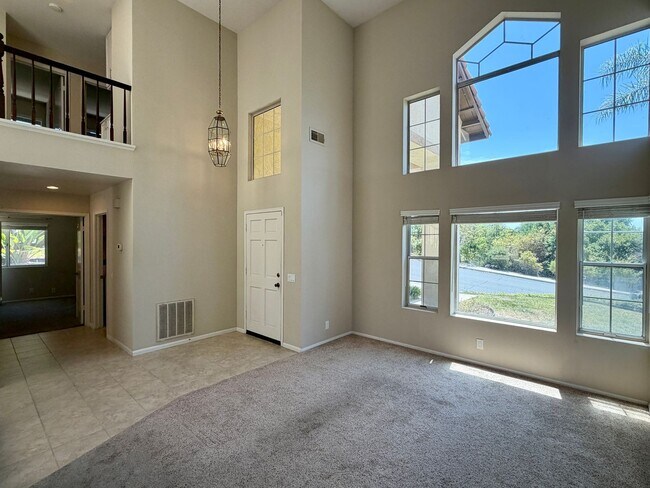 3366 Waterford Dr Oceanside, CA 92056 photo 4