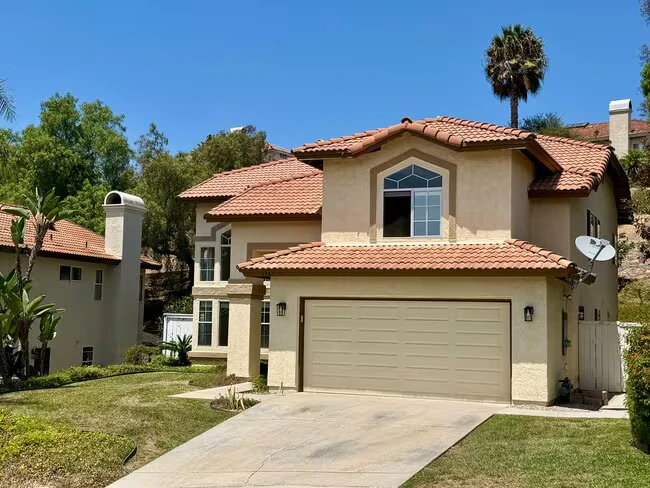 3366 Waterford Dr Oceanside, CA 92056 photo 2