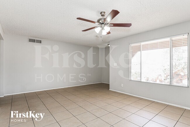 1918 E Watson Dr Tempe, AZ 85283 photo 2