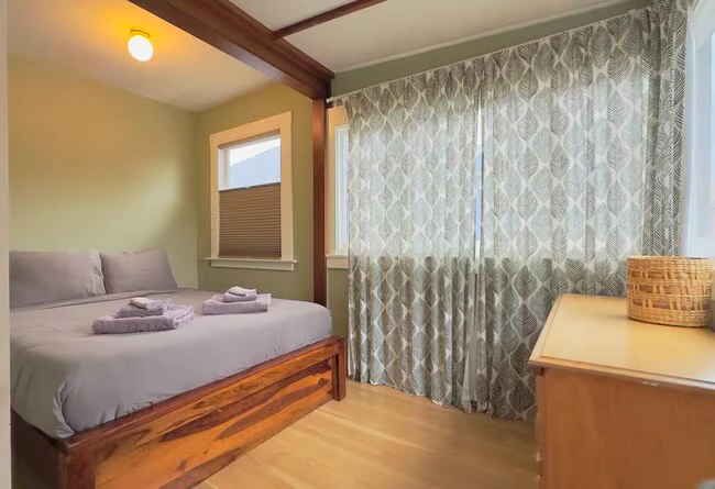 457 -459 65th St Oakland, CA 94609 photo 3