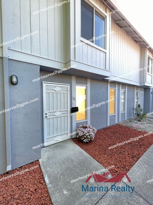 211 Del Luz Ct Fairfield, CA 94533 photo 3