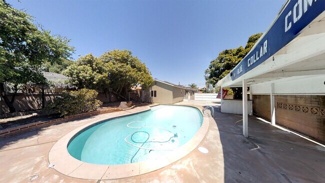 4840 Art St San Diego, CA 92115 photo 3