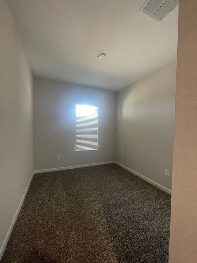 21571 N 102nd Dr Peoria, AZ 85382 photo 5