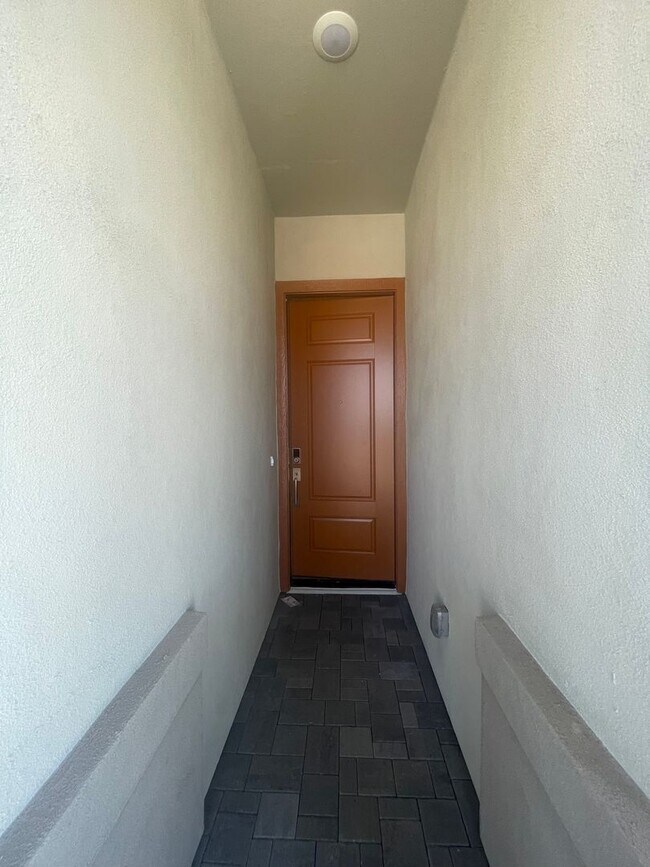 21571 N 102nd Dr Peoria, AZ 85382 photo 3
