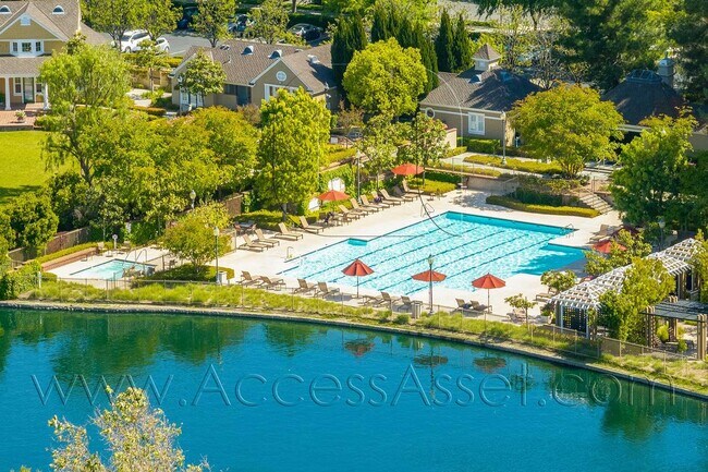 27419 Blackstone Rd Temecula, CA 92591 photo 2