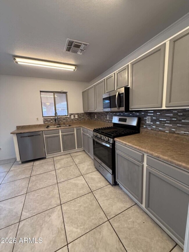 1261 E Dust Devil Dr San Tan Valley, AZ 85143 photo 3
